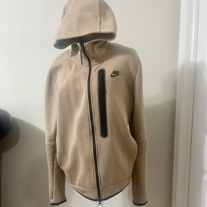 Nike tech fleece